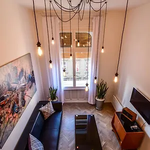 https://k89-designer-studio-budapest.inbudapesthotels.com